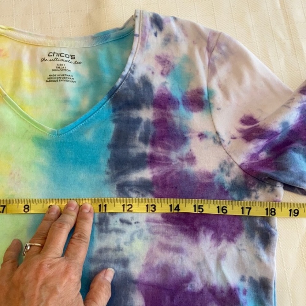 Tie Dye Shirt Chico’s brand Size 1 - Picture 2 of 5
